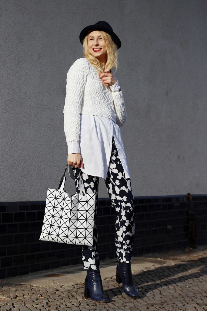 Printed pants outfit