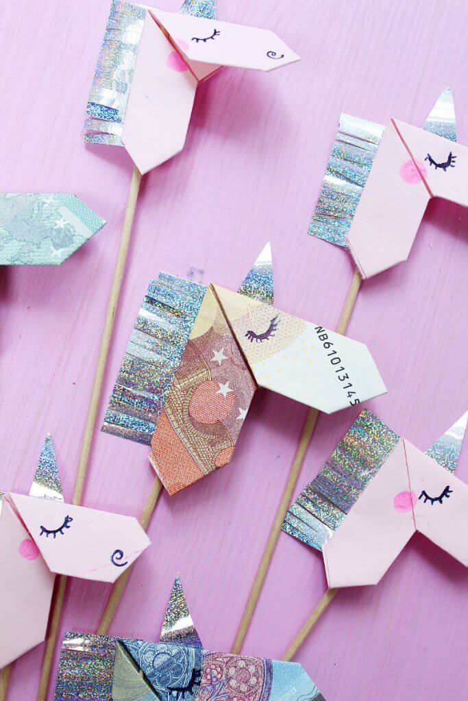 Geldscheine kreativ zum Origami Einhorn falten DIY Anleitung