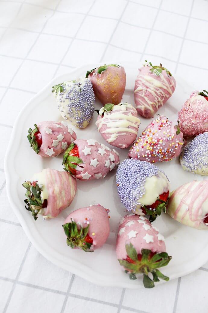Schoko Erdbeeren selber machen: Super einfaches Rezept!